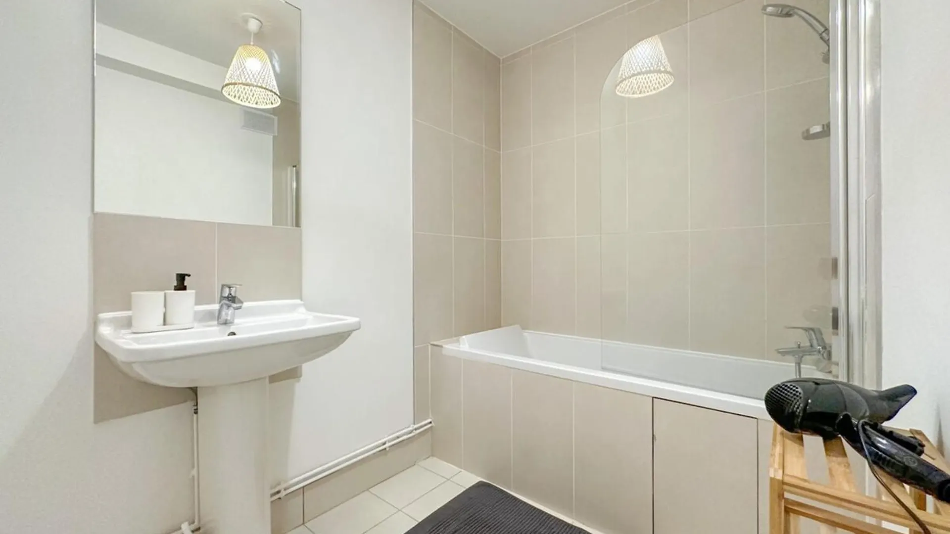 Flexliving - Whole Apartment - Lourmel Paris